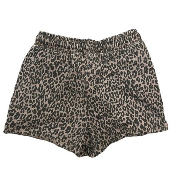 NWT Wallflower sweat shorts - Picture 2 of 4